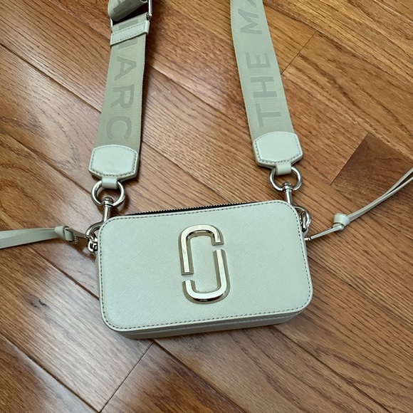 MARC JACOBS The Snapshot DTM in Khaki - Picture 3 of 6